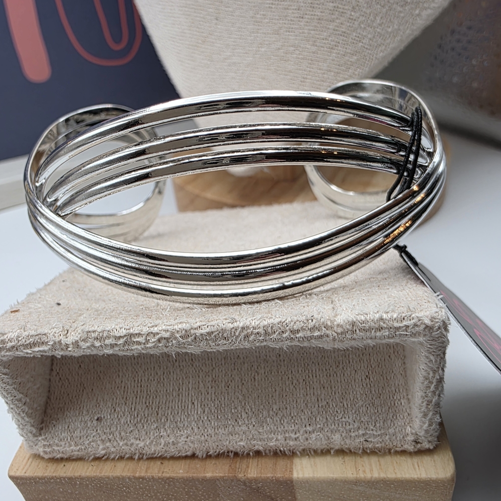 Paparazzi Shimmering Silver Bracelet (543)